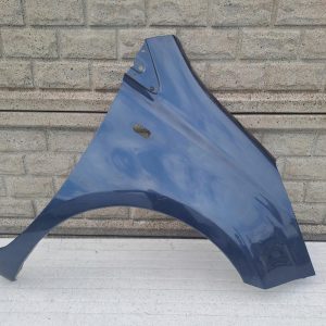 Aripa fata dreapta Nissan Note 2006 2012