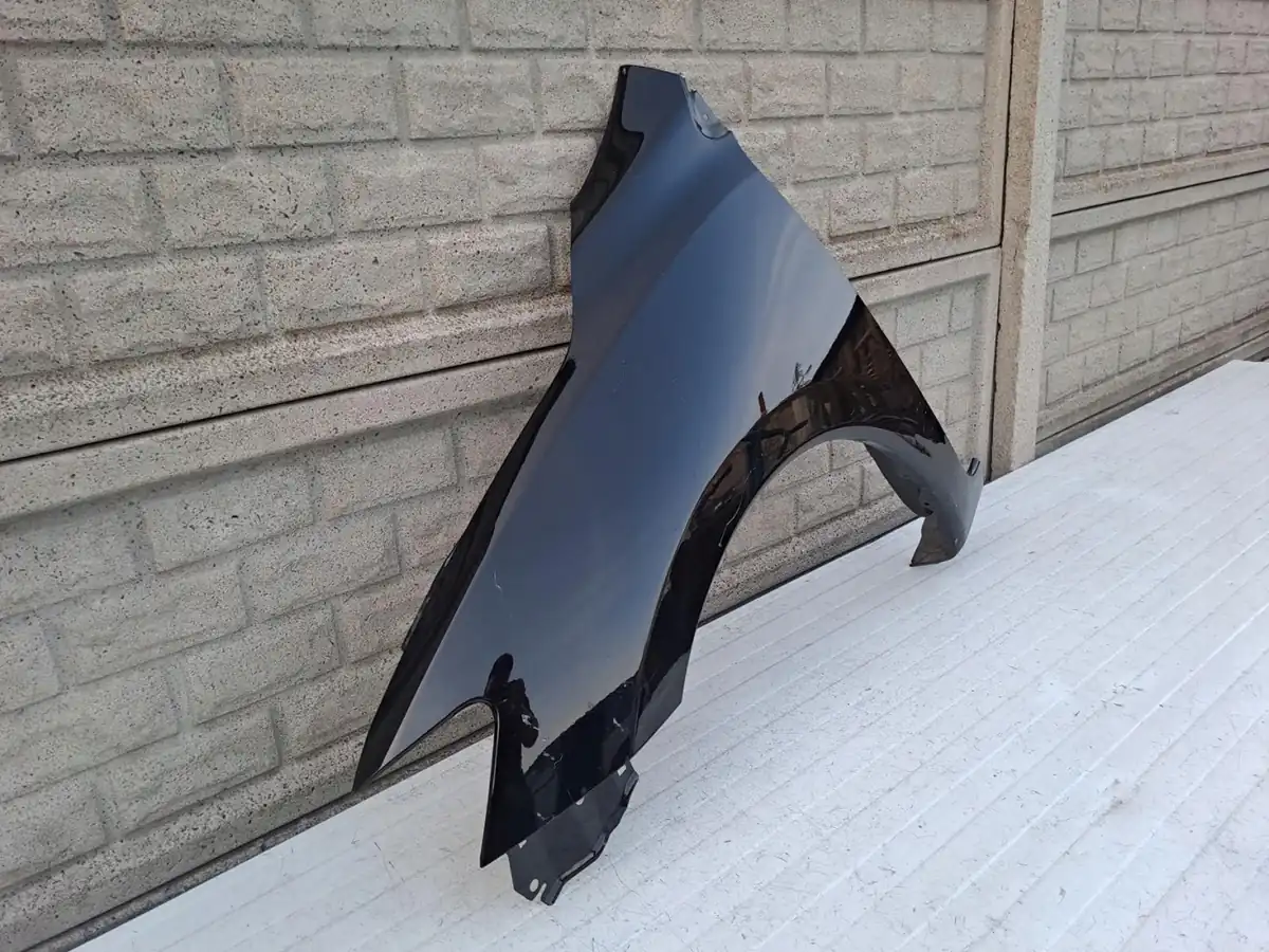 Aripa fata stanga Nissan Pulsar 2014 2023