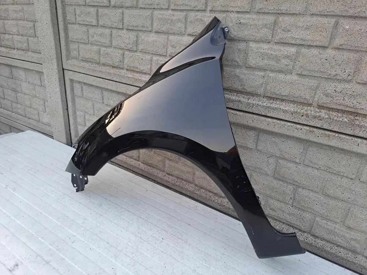 Aripa fata stanga Nissan Pulsar 2014 2023