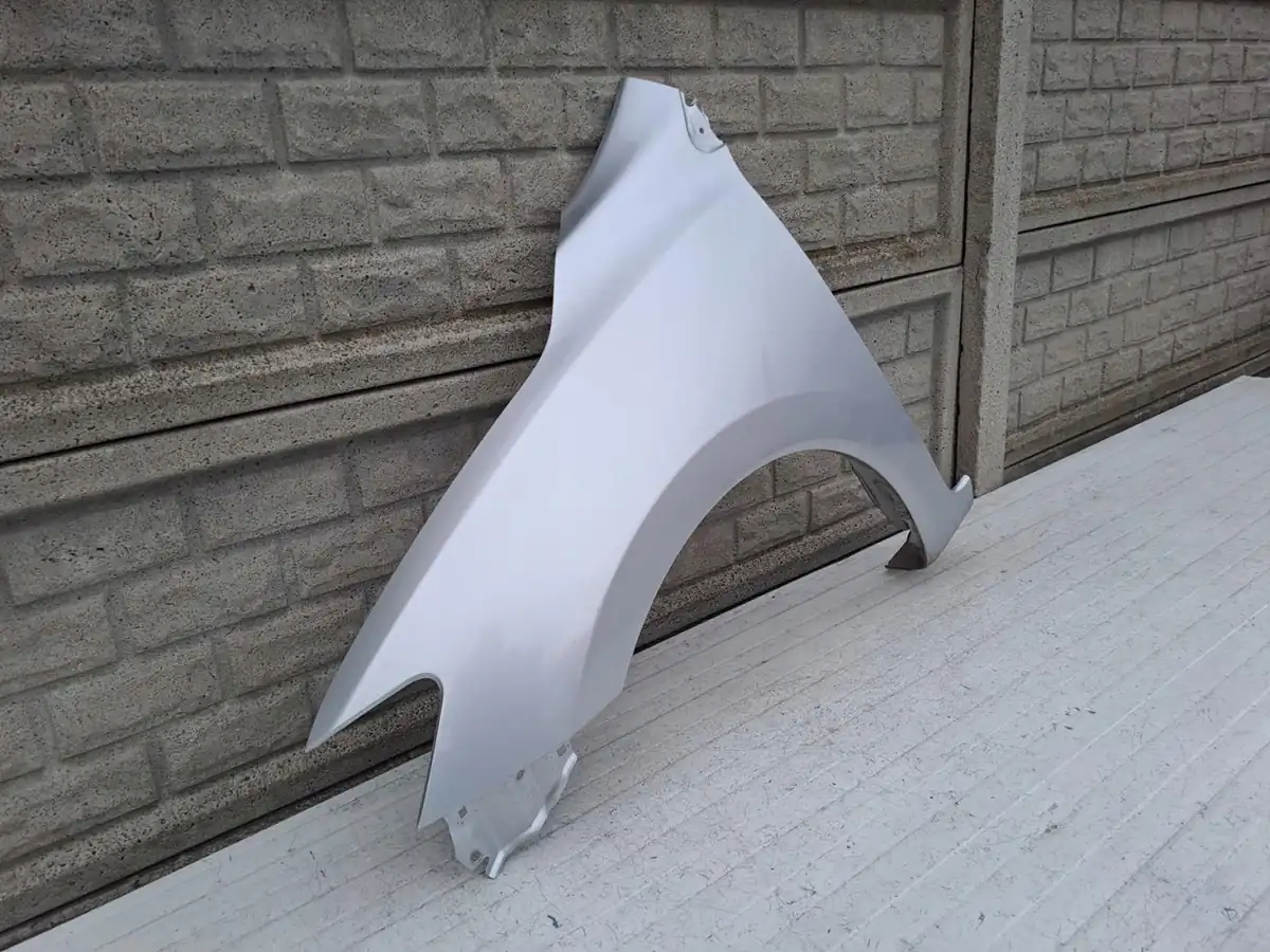 Aripa fata stanga Nissan Pulsar 2014 2023
