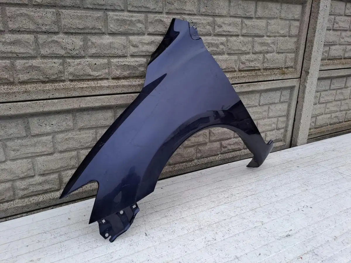 Aripa fata stanga Nissan Pulsar 2014 2024