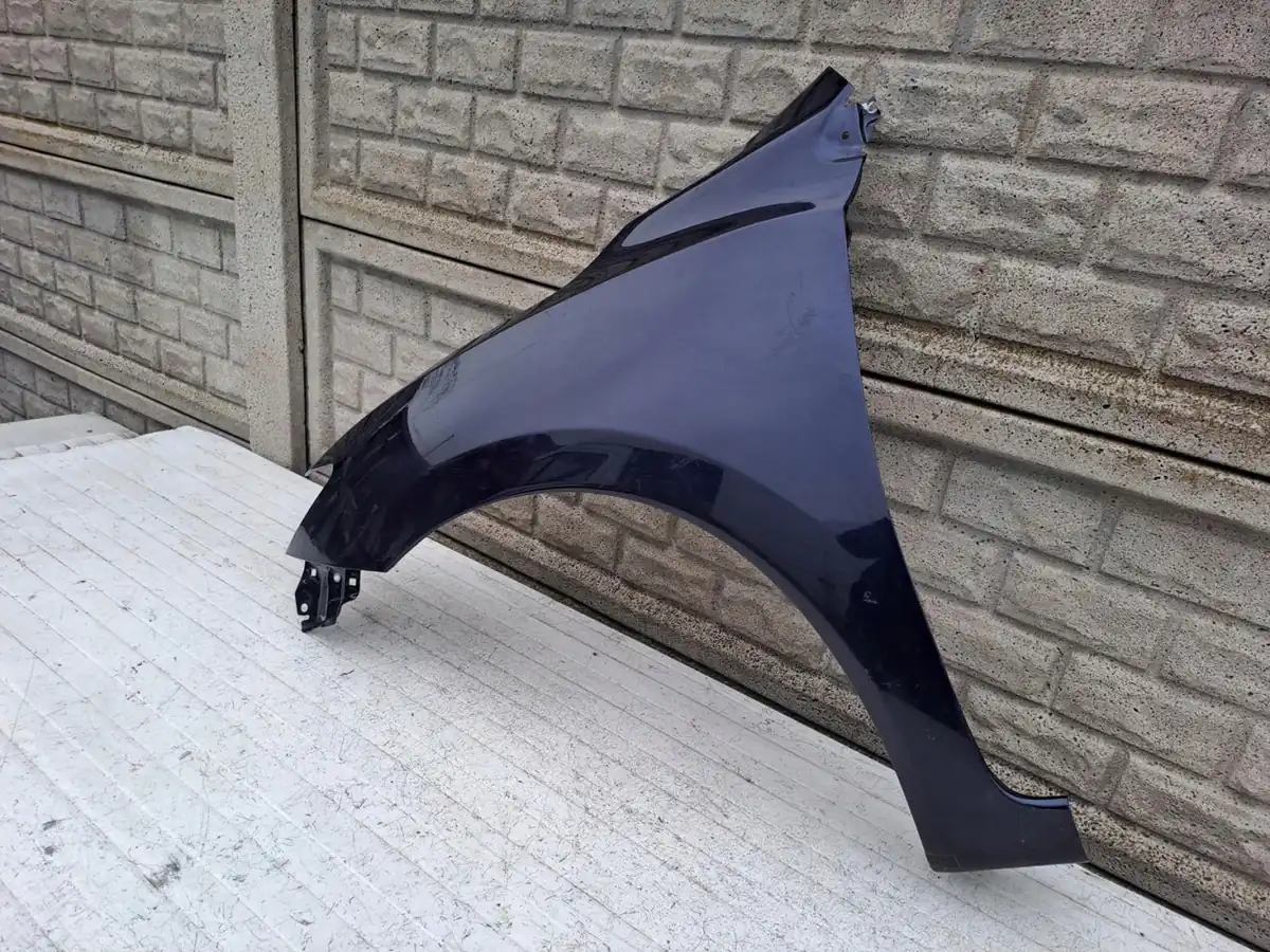 Aripa fata stanga Nissan Pulsar 2014 2024