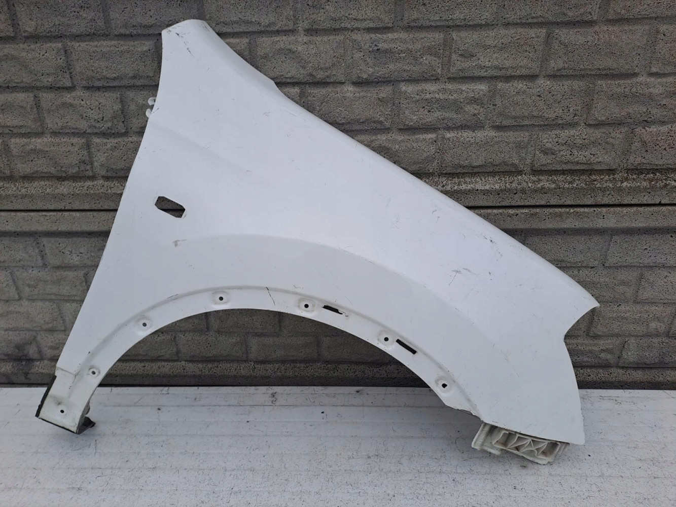 Aripa fata dreapta Nissan Qashqai 06 09