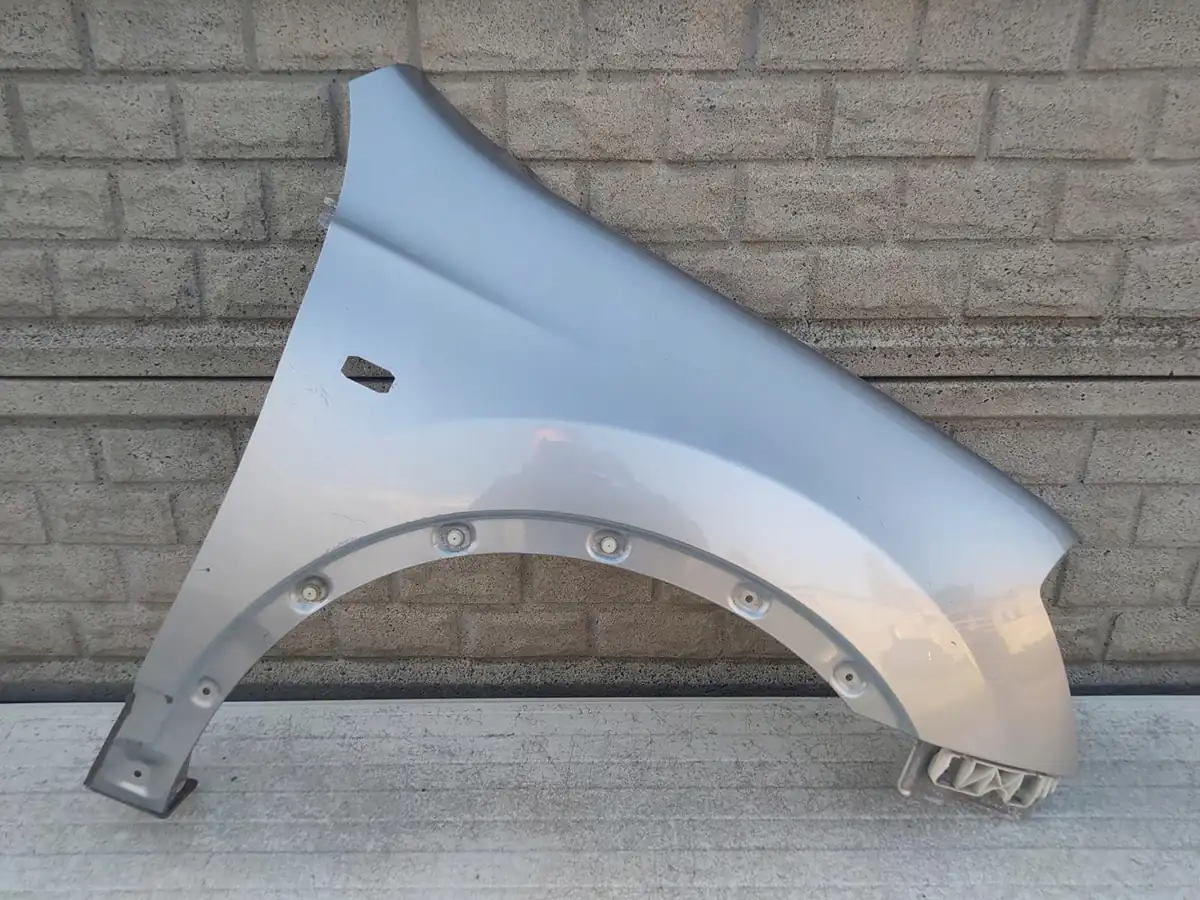 Aripa fata dreapta Nissan Qashqai 2006 2009