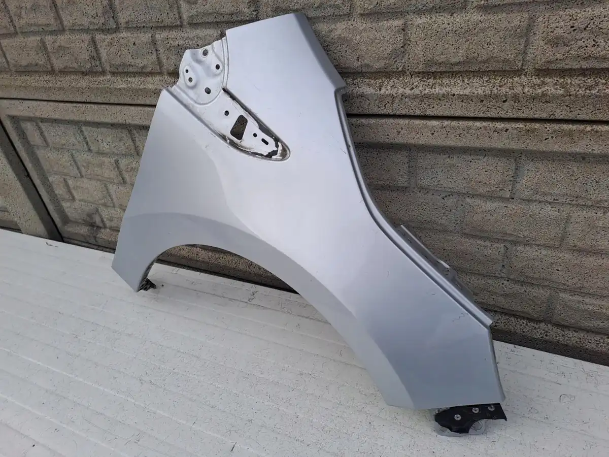 Aripa fata dreapta Opel Ampera I 11 15