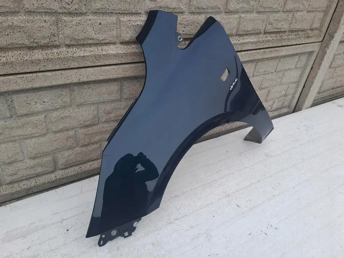 Aripa fata stanga Opel Corsa E 15 19