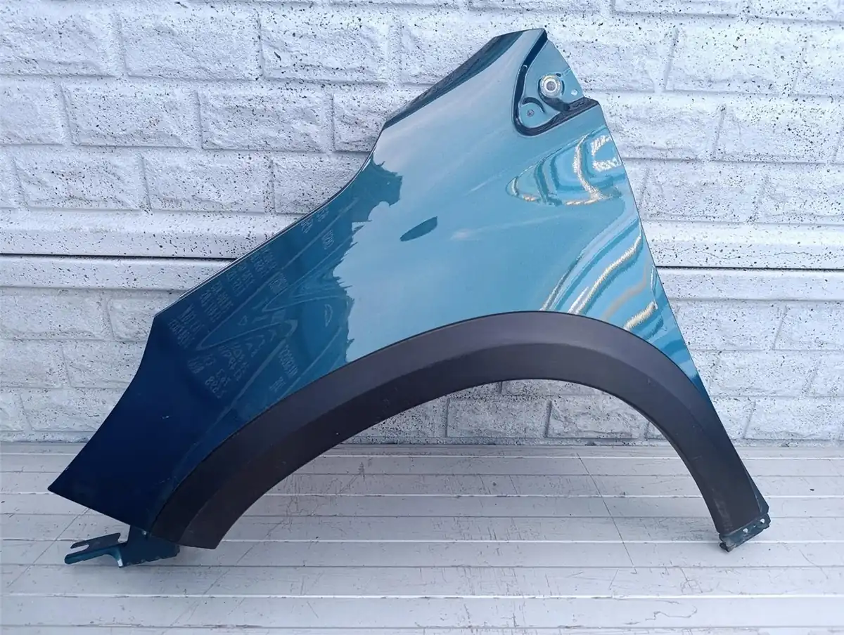 Aripa fata stanga Peugeot 2008 14 18