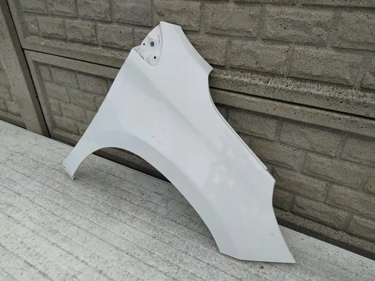 Aripa fata dreapta Peugeot 2008 14 18