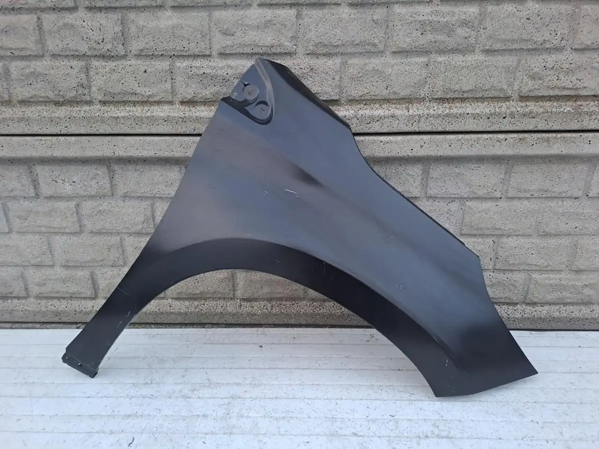 Aripa fata dreapta Peugeot 2008 14 18