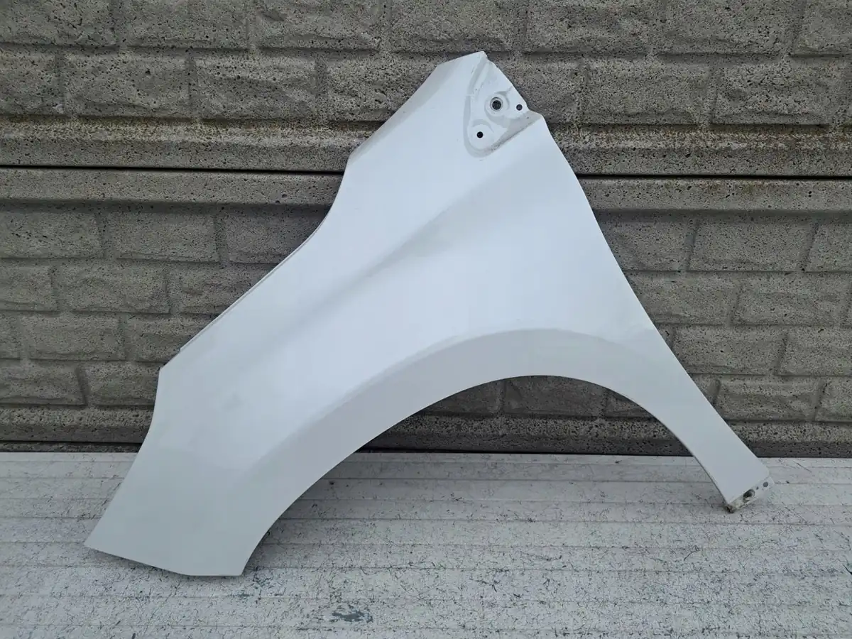 Aripa fata stanga Peugeot 2008 Gti 14 18
