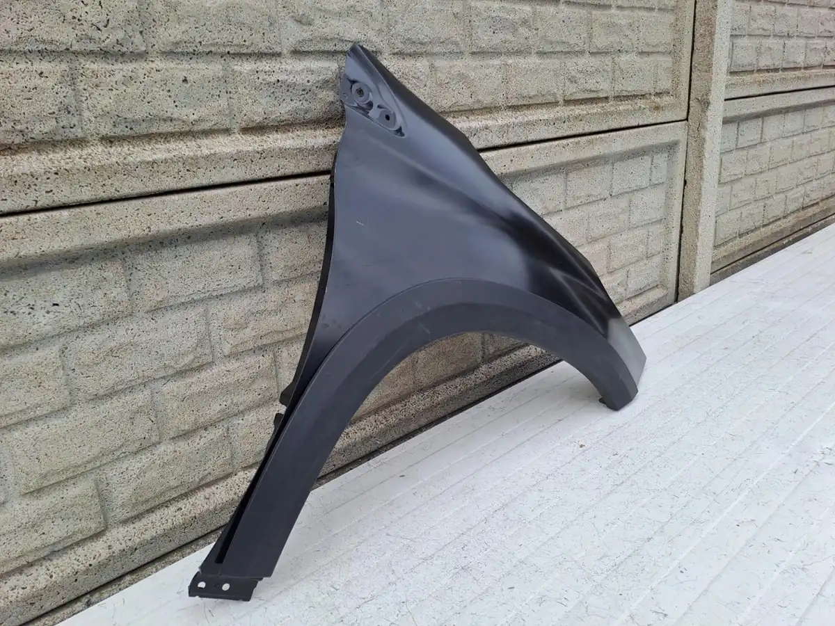 Aripa fata dreapta Peugeot 2008 Gti 14 18