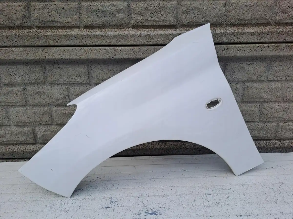 Aripa fata stanga Peugeot 206 Plus