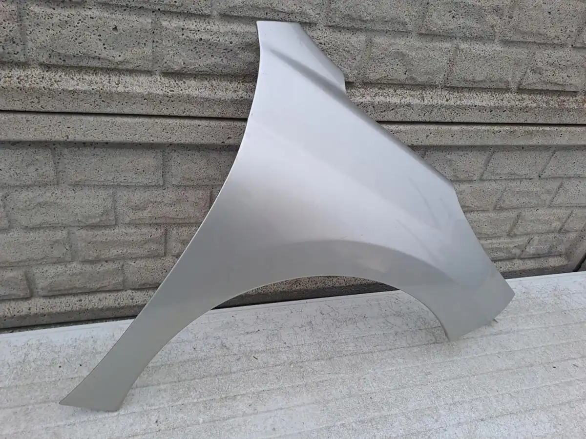 Aripa fata dreapta Peugeot 207 2006 2017