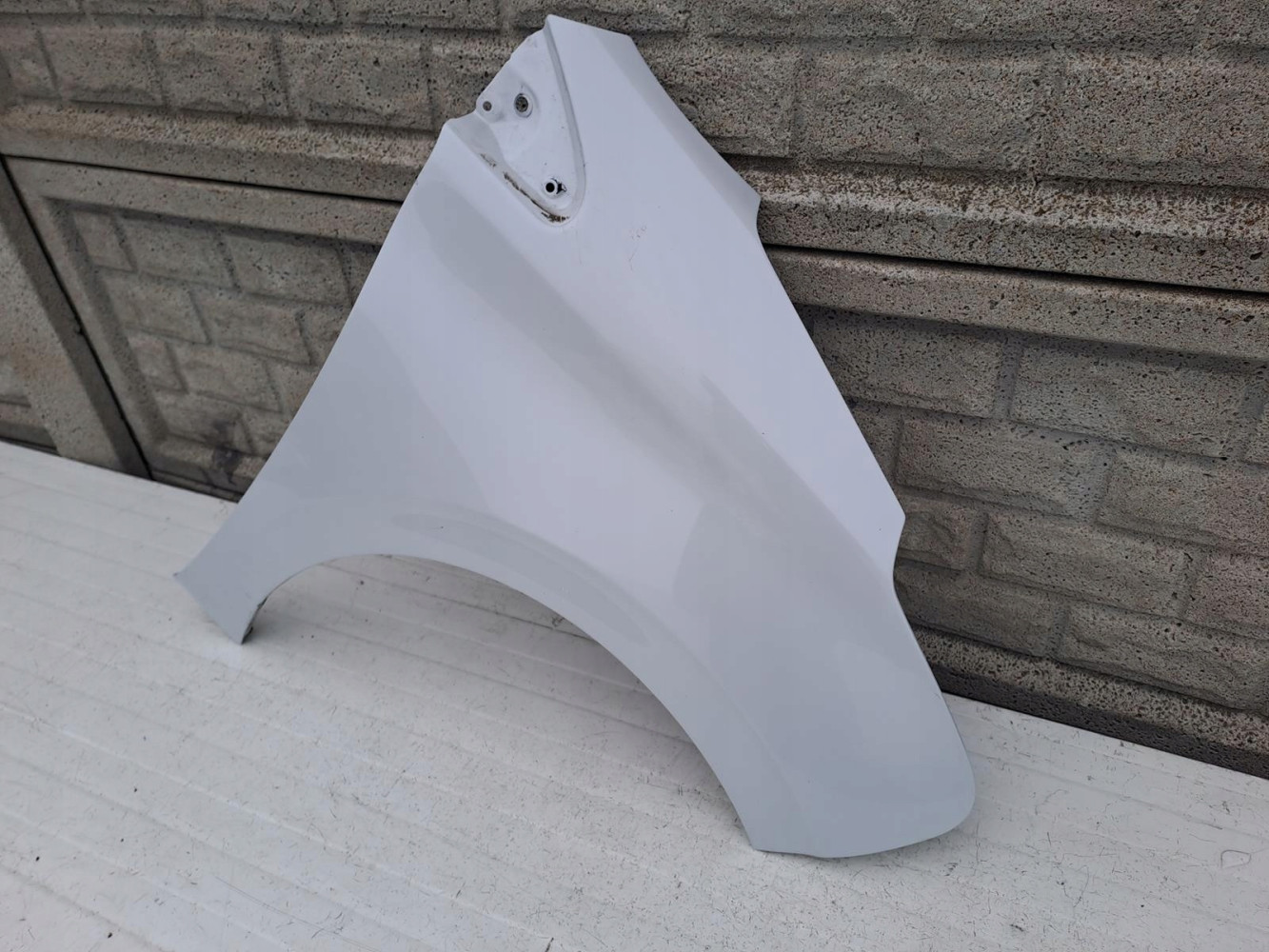 Aripa fata dreapta Peugeot 208 11 17 - Image 2