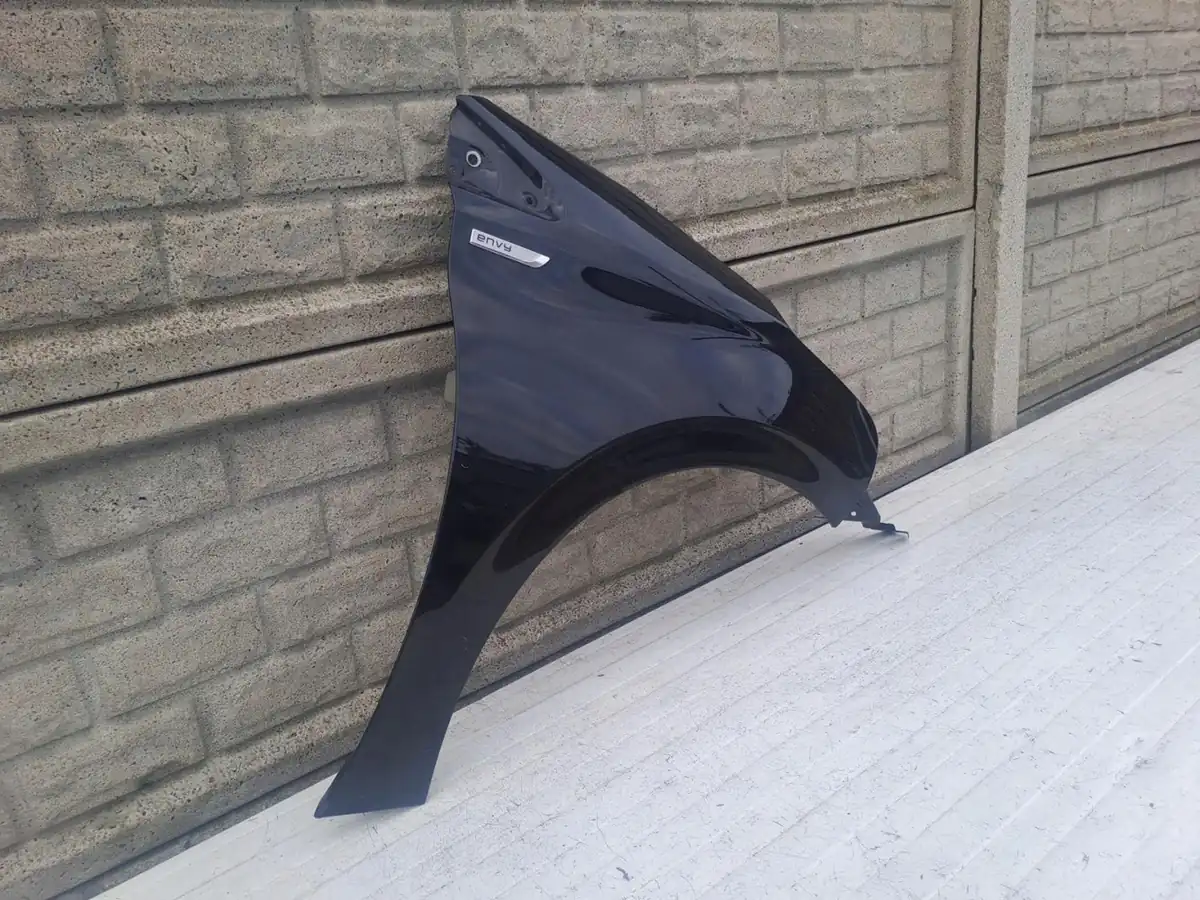 Aripa fata dreapta Peugeot 208 11 17
