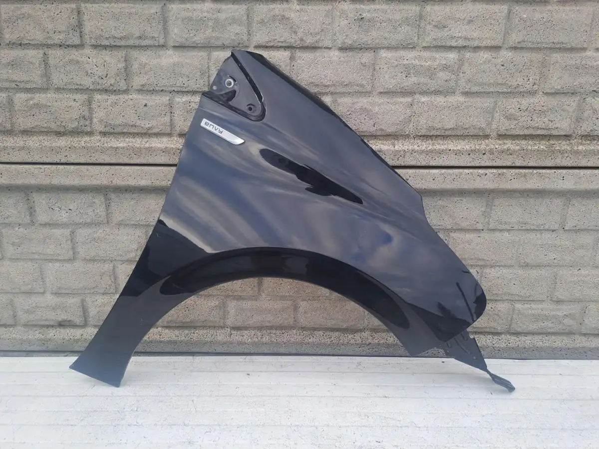 Aripa fata dreapta Peugeot 208 11 17
