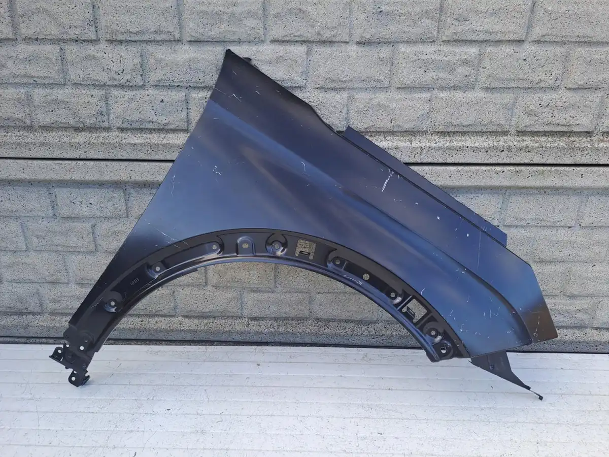 Aripa fata dreapta Peugeot 3008 5008 16 23