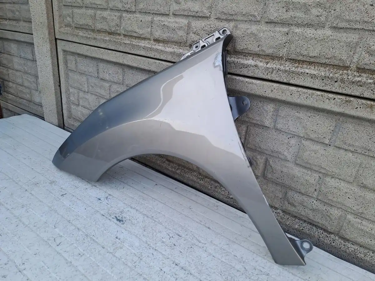 Aripa fata stanga Peugeot 3008