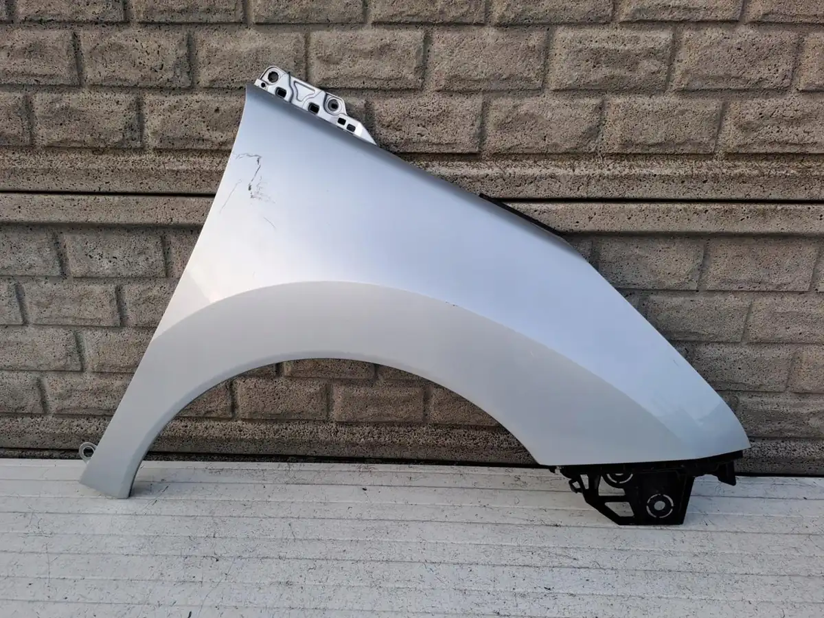 Aripa fata dreapta Peugeot 3008