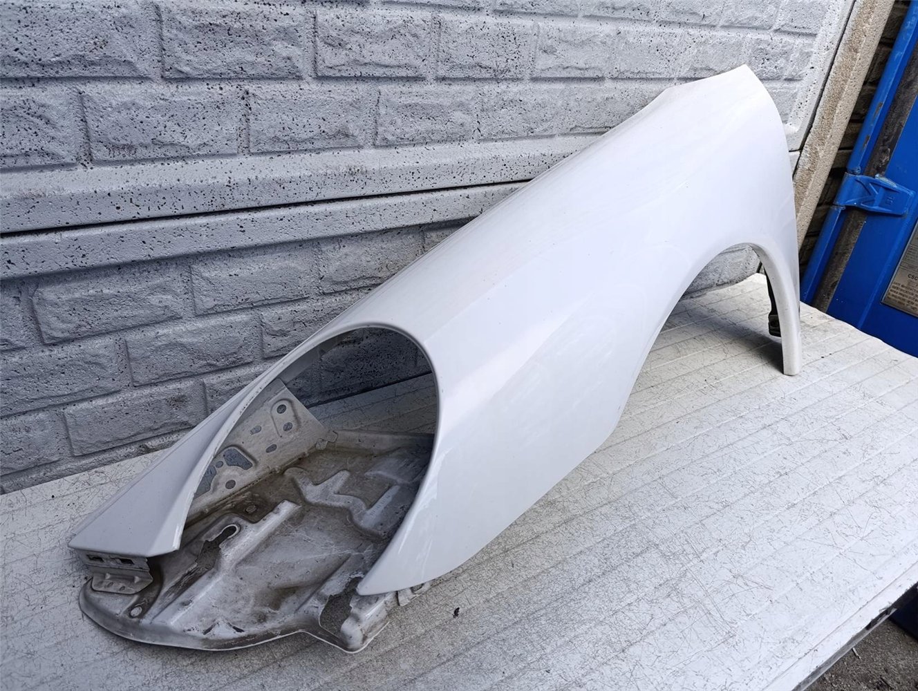 Aripa fata stanga Porsche Carrera 911 997 - Image 2