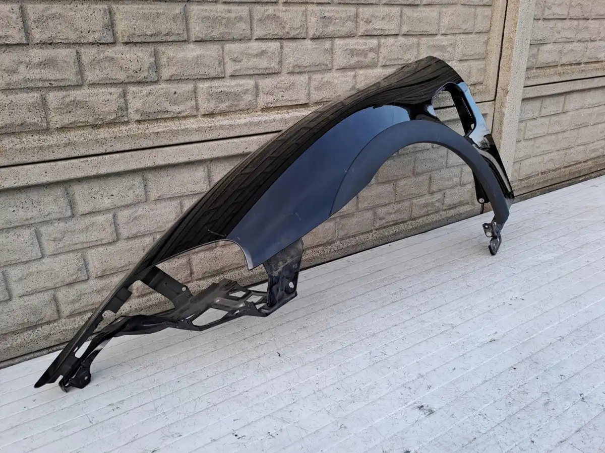 Aripa fata stanga Porsche Taycan 9j1 9 J