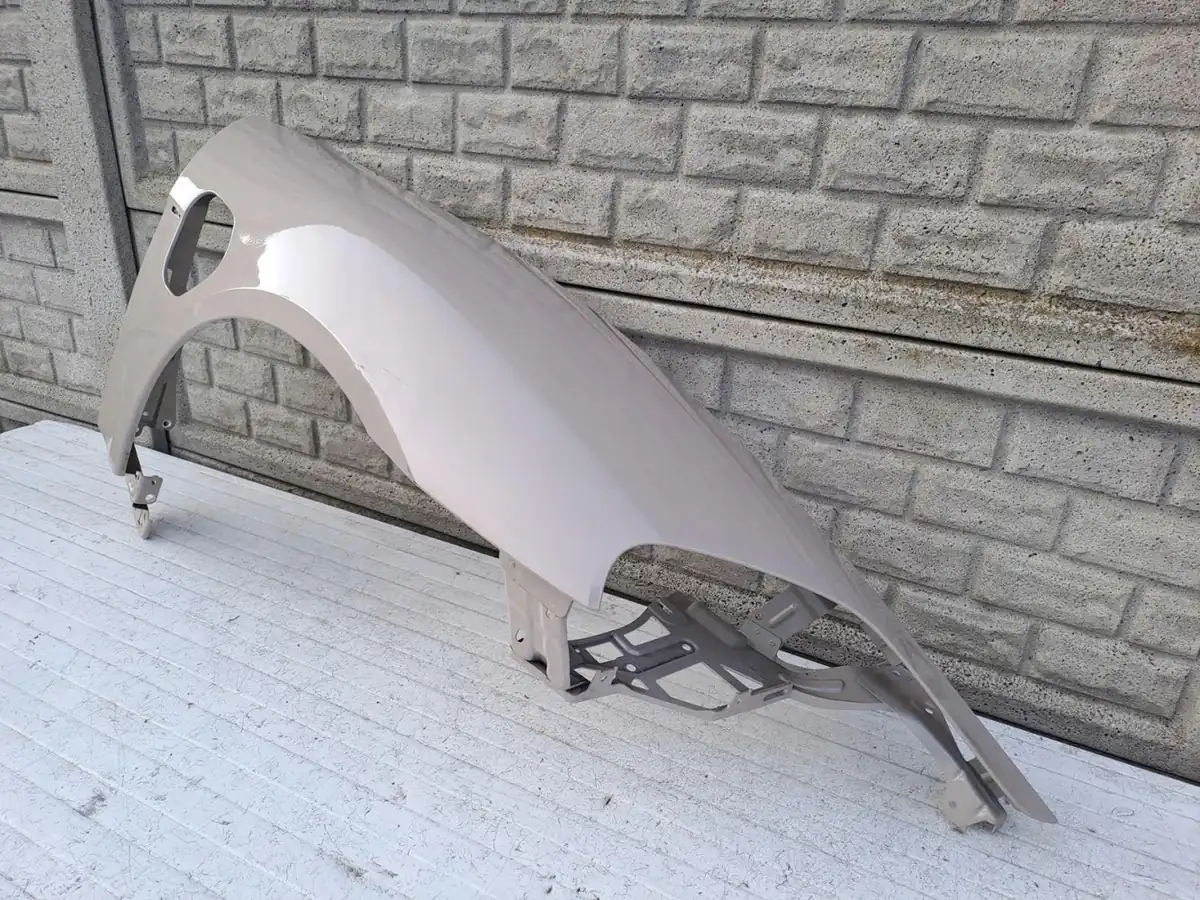 Aripa fata dreapta Porsche Taycan 9j1 9 J