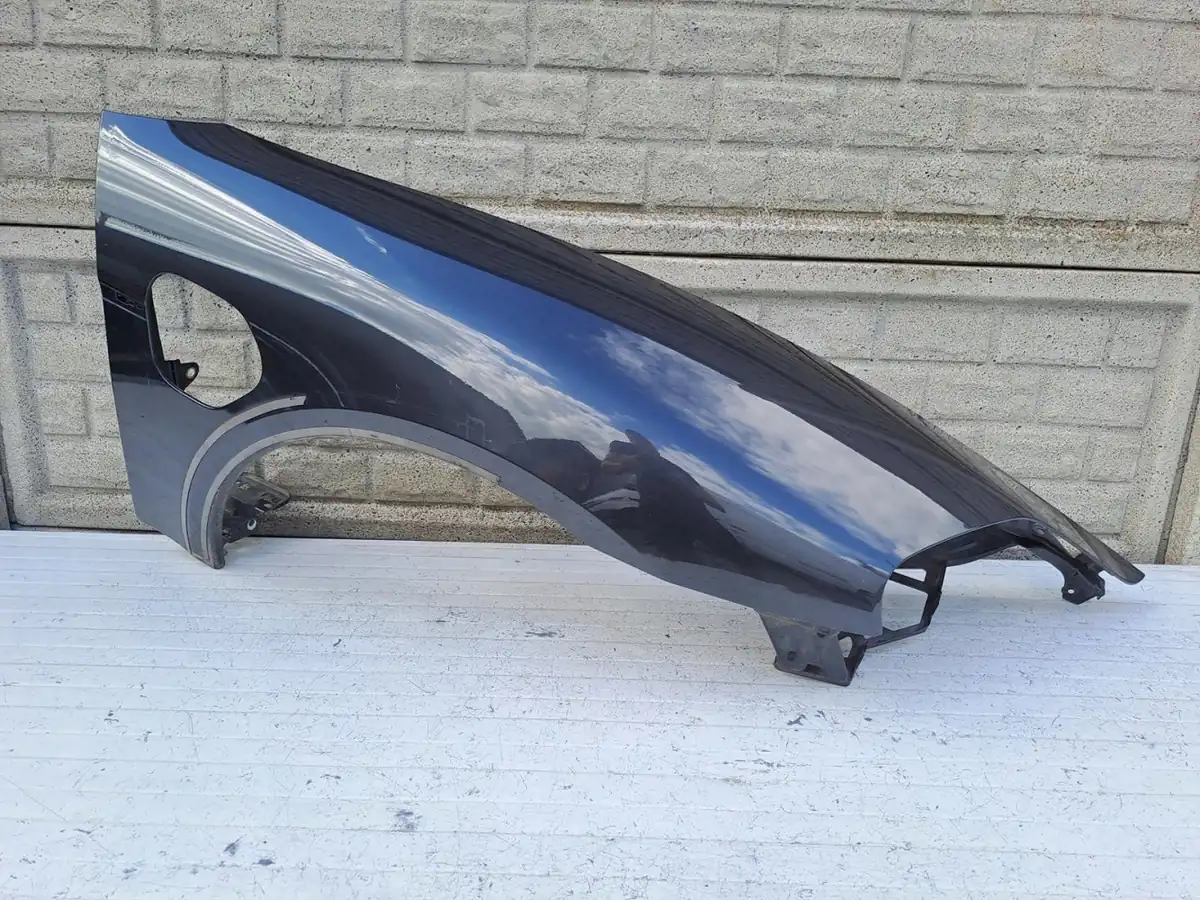 Aripa fata dreapta Porsche Taycan 9j1 9 J