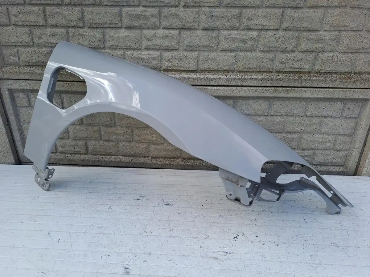 Aripa fata dreapta Porsche Taycan 9j1 9 J