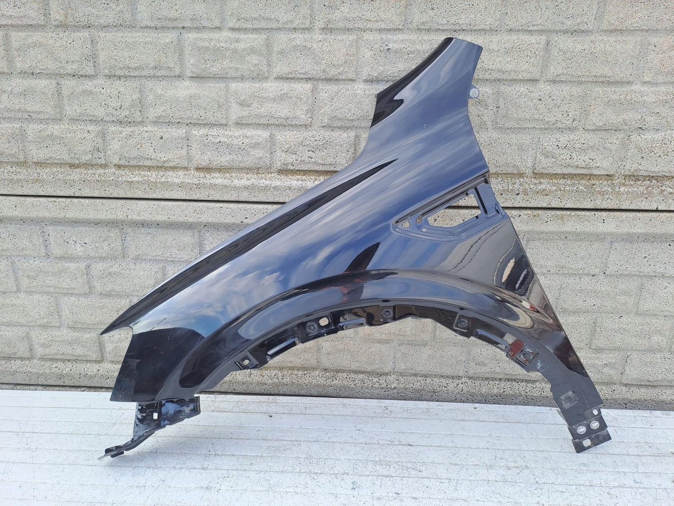 Aripa fata stanga Renault Arkana 2021 24