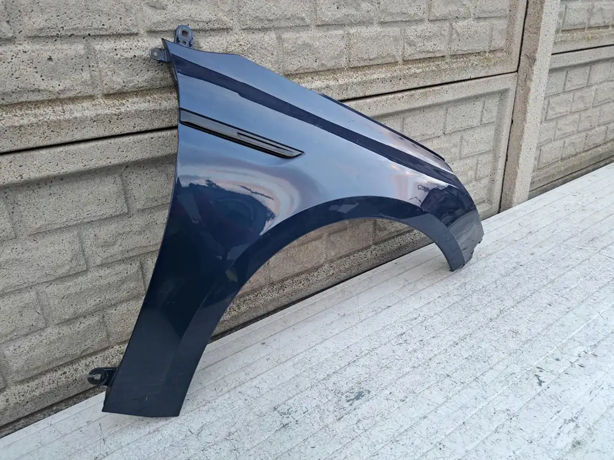 Aripa fata dreapta Renault Megane Iv 4 16 22