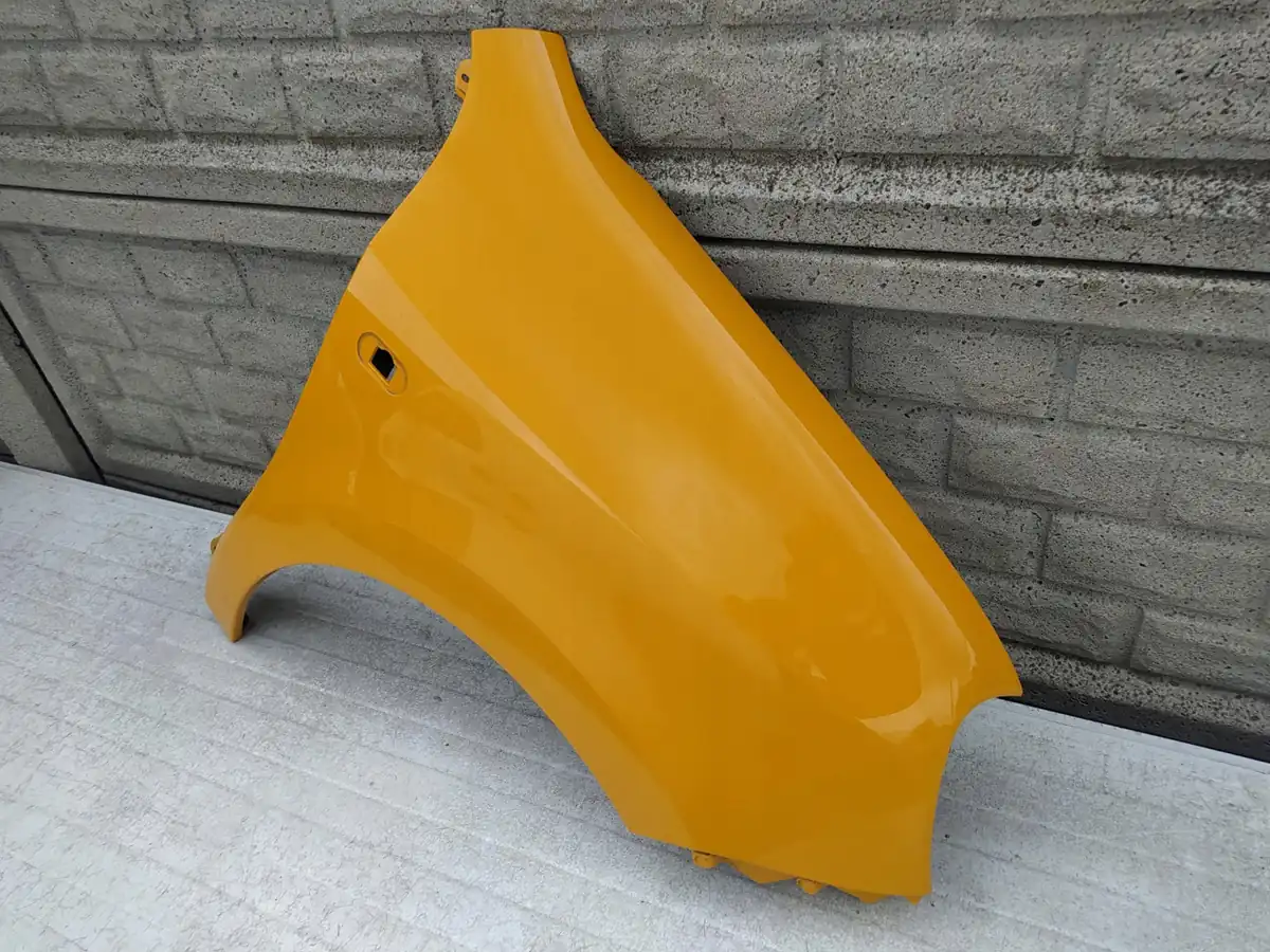 Aripa fata dreapta Renault Twingo 3 14 21