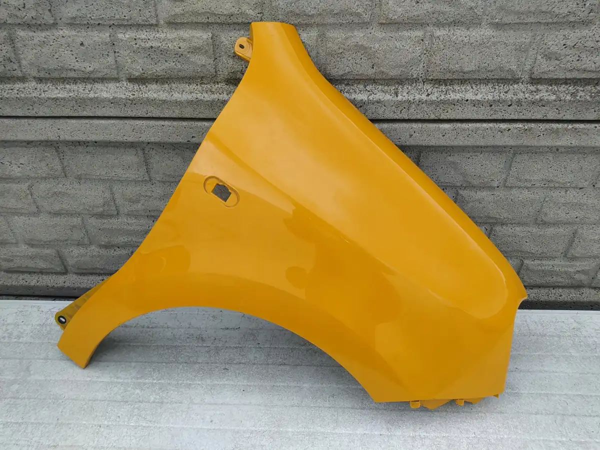 Aripa fata dreapta Renault Twingo 3 14 21