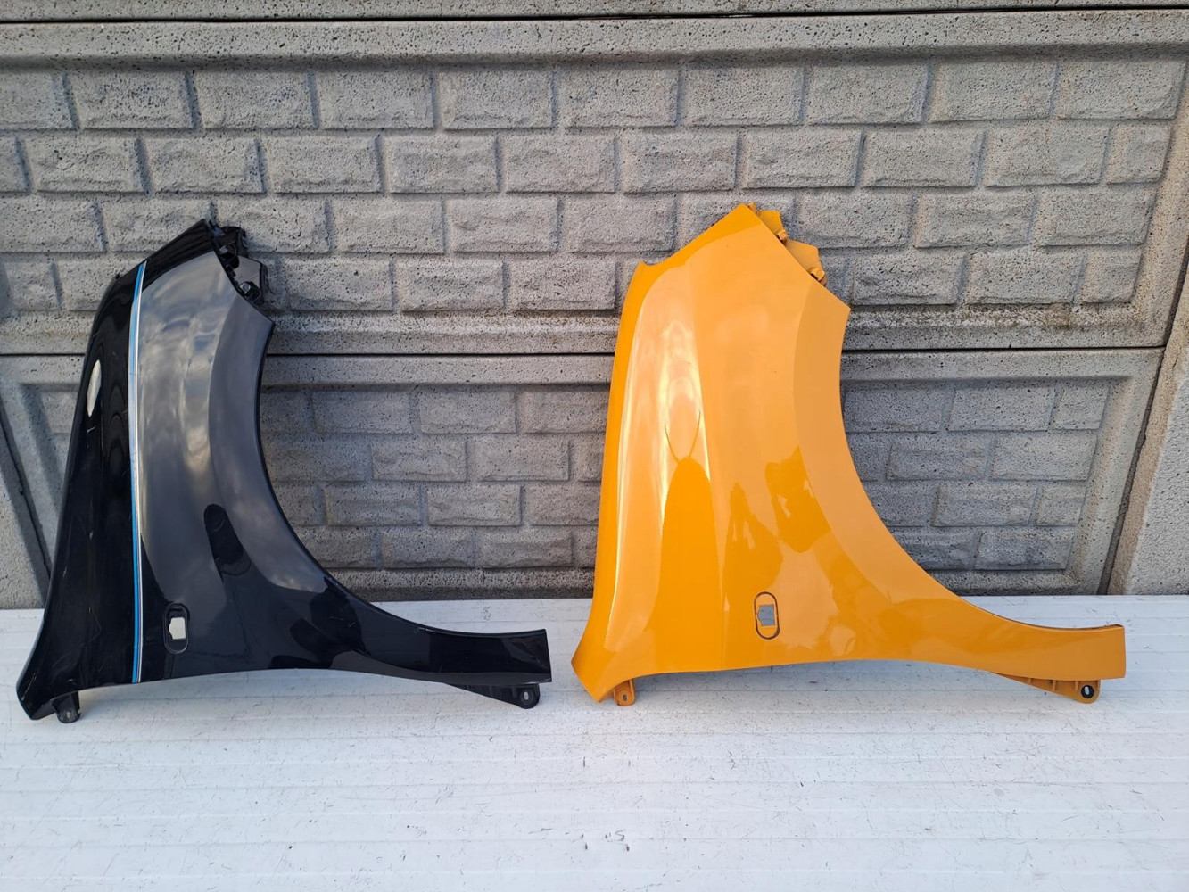 Aripa fata dreapta Renault Twingo 3 14 21