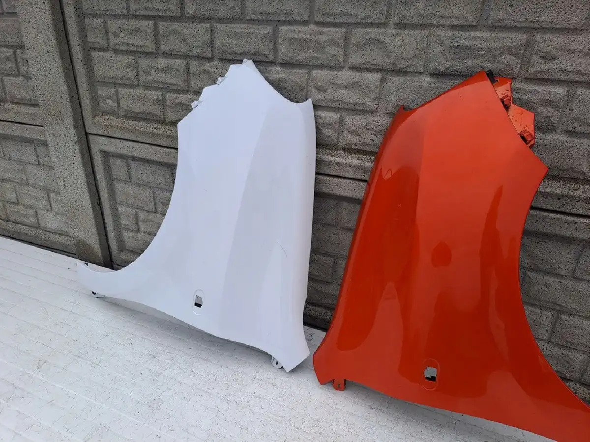 Aripa fata stanga Renault Twingo 3 14 23