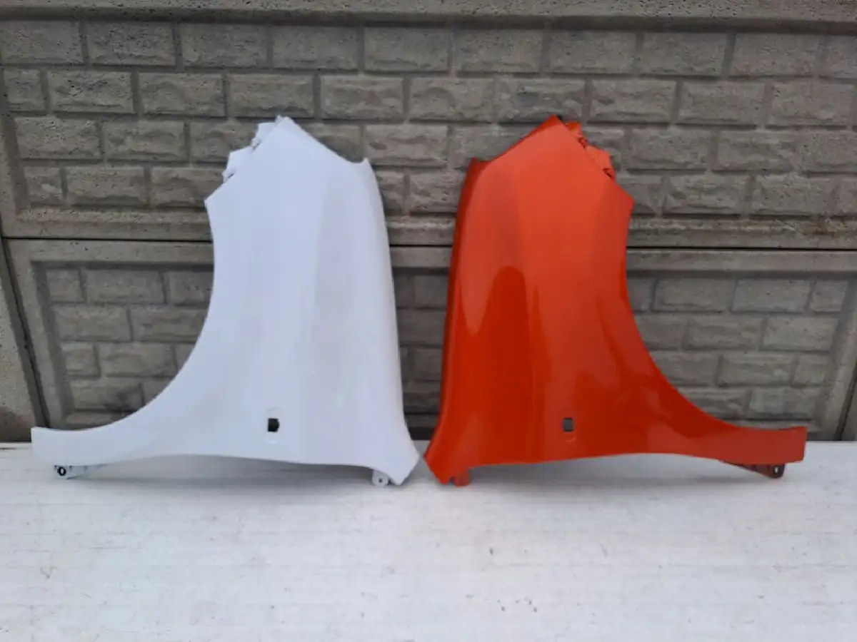 Aripa fata stanga Renault Twingo 3 14 23
