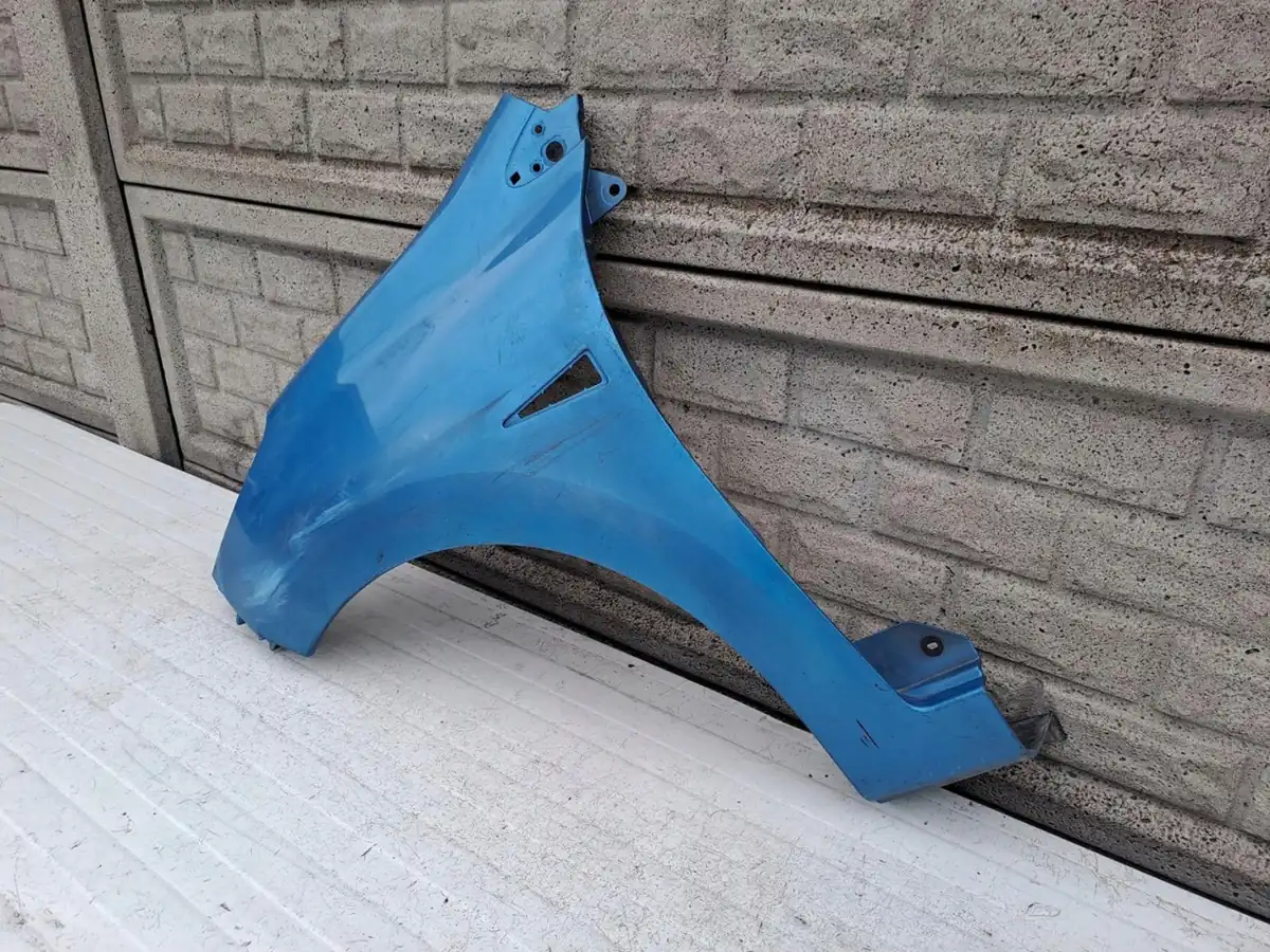 Aripa fata stanga Renault Wind