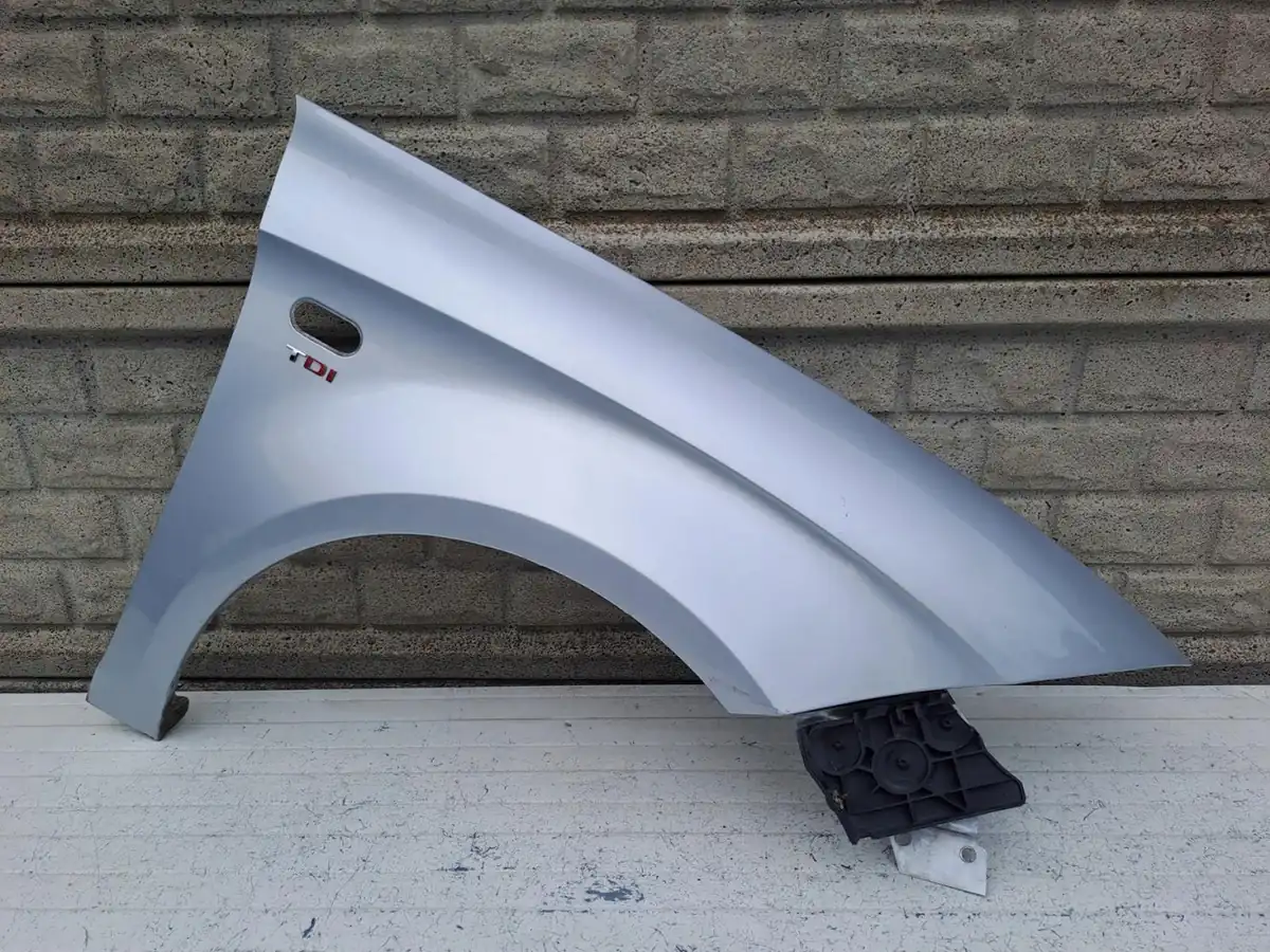 Aripa fata dreapta Seat Altea Toledo Iii 04 12