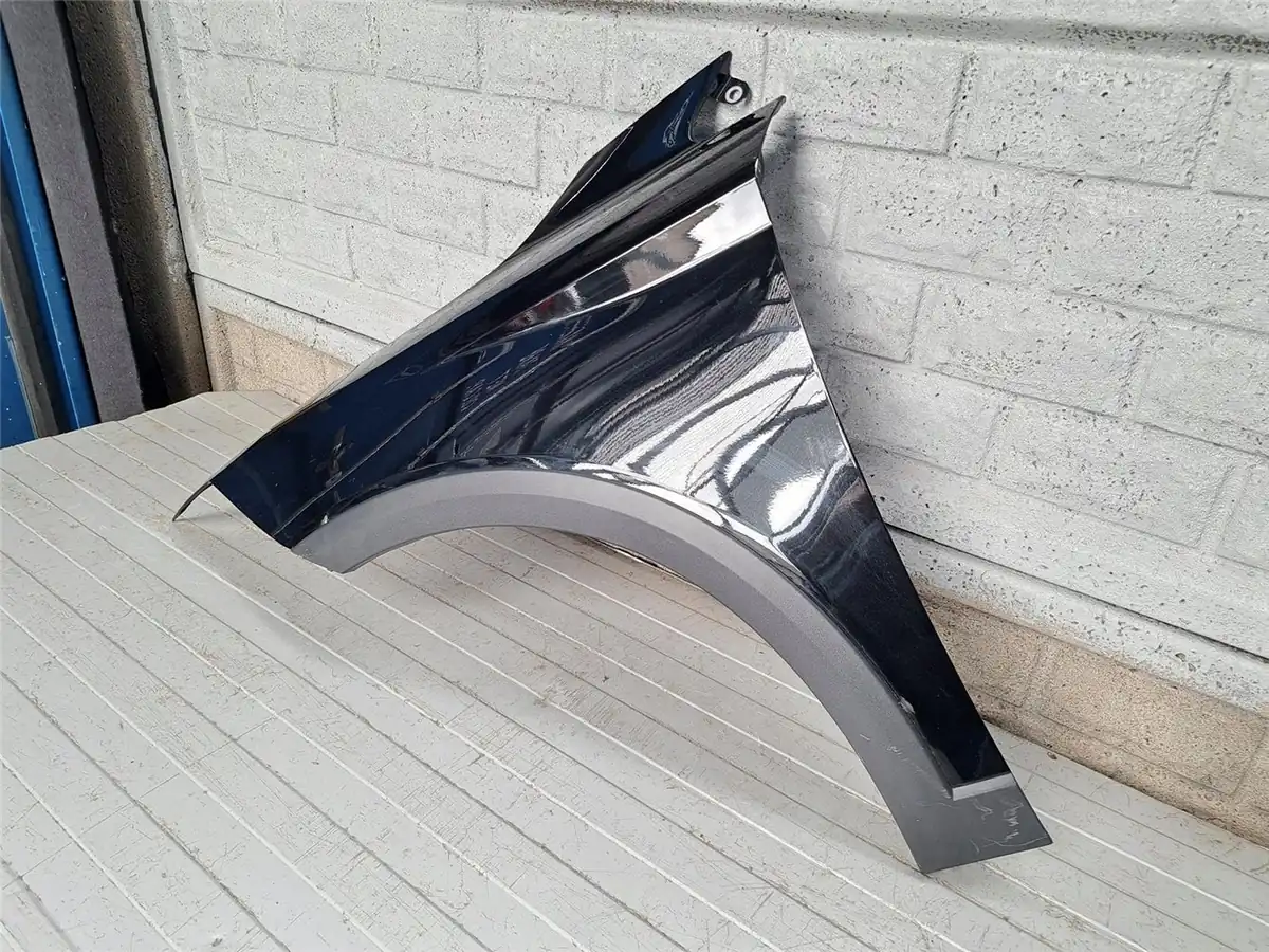 Aripa fata stanga Seat Arona