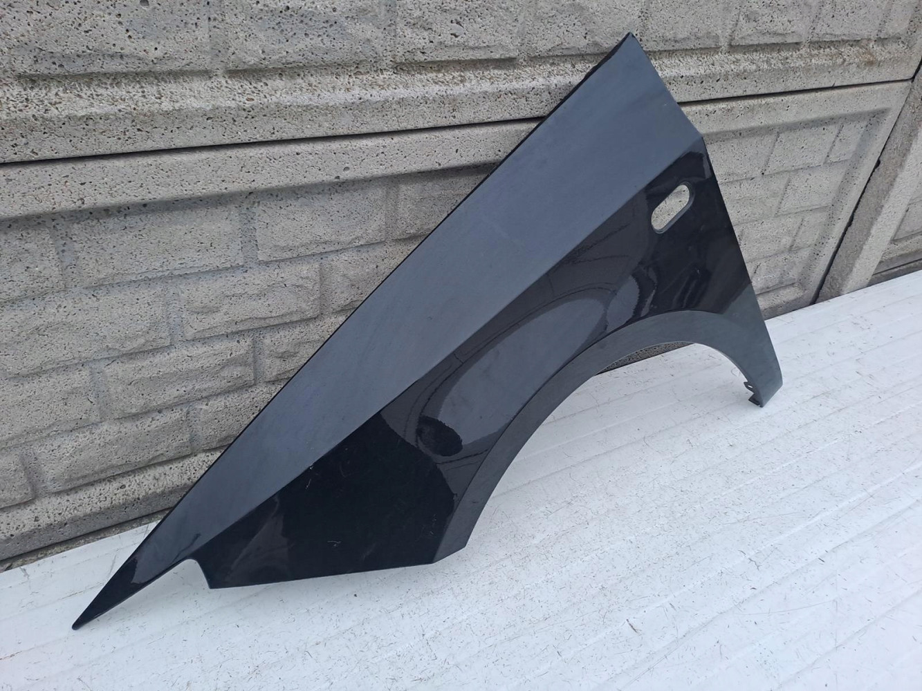 Aripa fata stanga Seat Ibiza 2009 2017 - Image 2