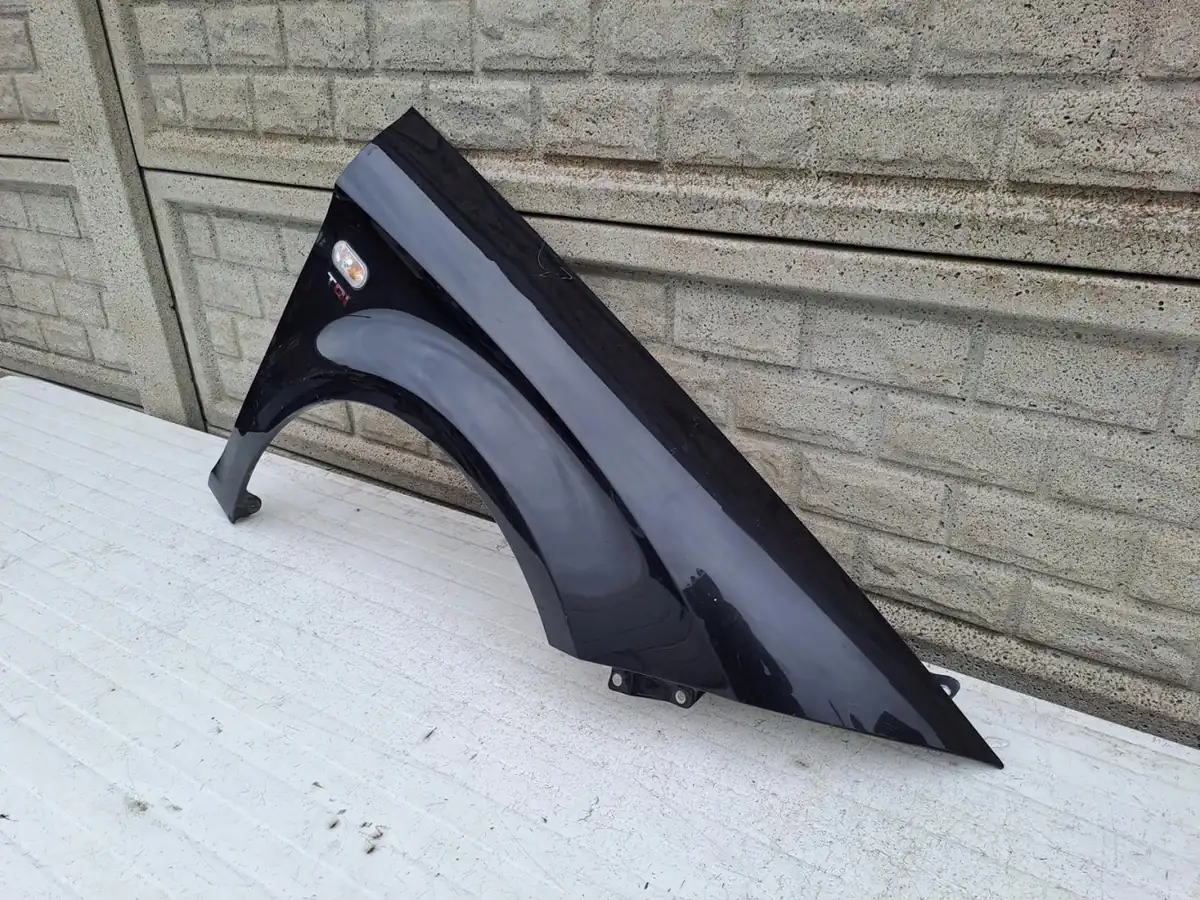 Aripa fata dreapta Seat Leon 2 Ii 2005 2013