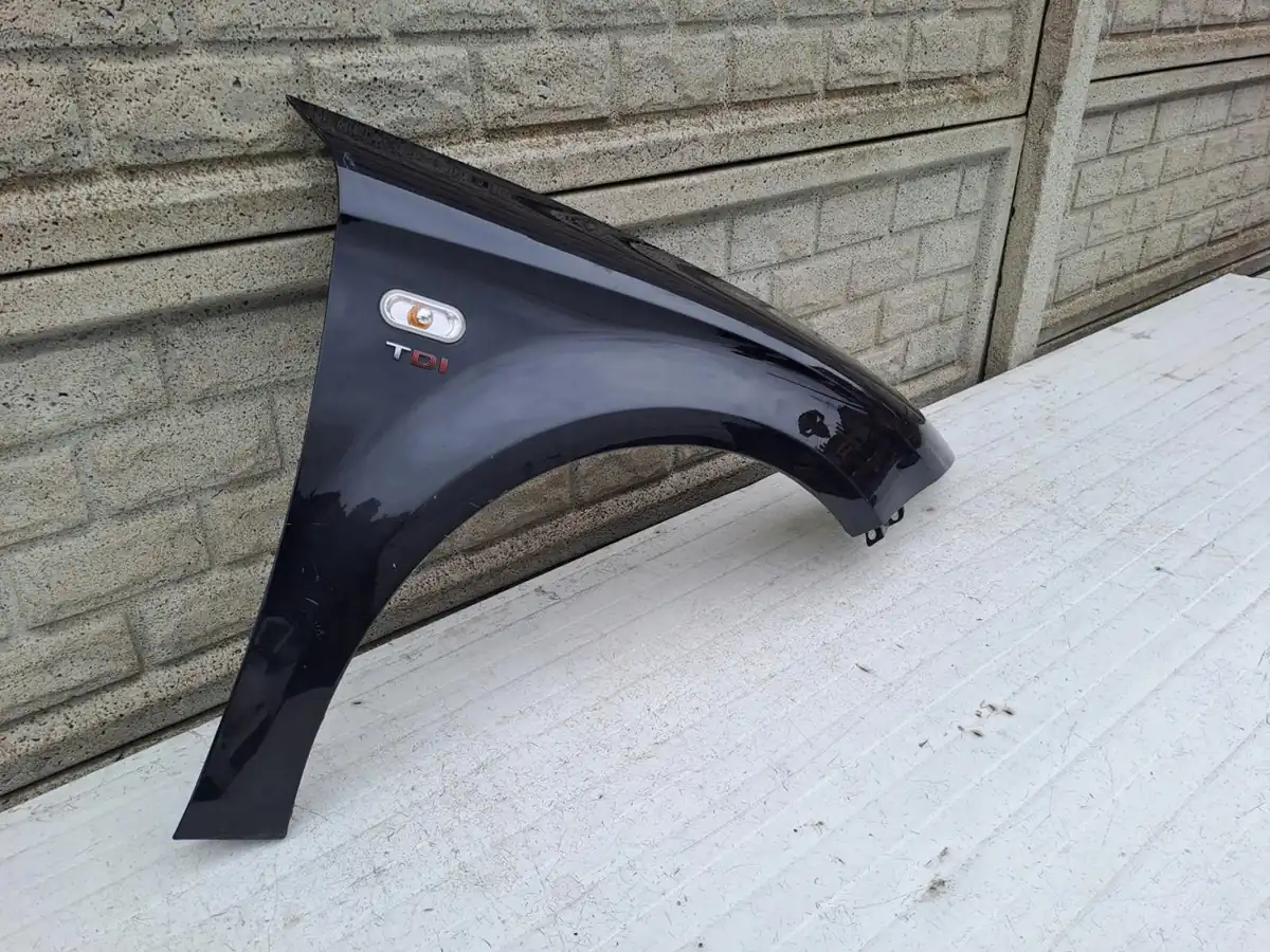 Aripa fata dreapta Seat Leon 2 Ii 2005 2013