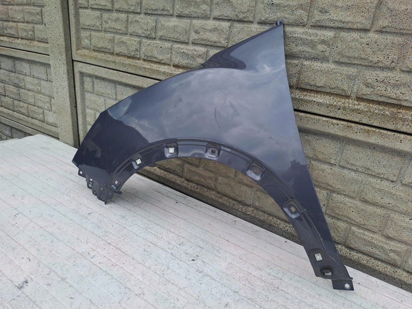 Aripa fata stanga Pozostale Ssangyong Tivoli 2015 19 - Image 2