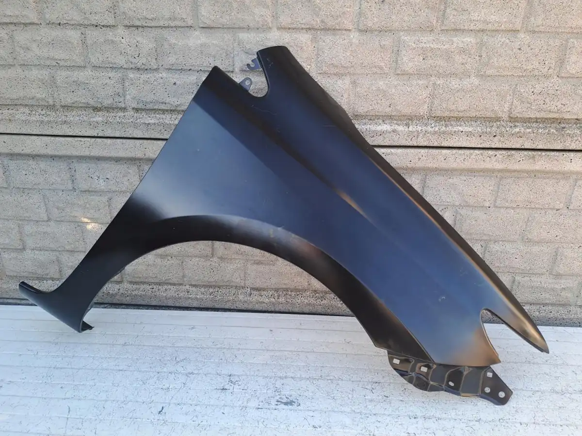 Aripa fata dreapta Toyota Auris 13 21