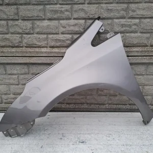 Aripa fata stanga Toyota Avensis T27 09 15
