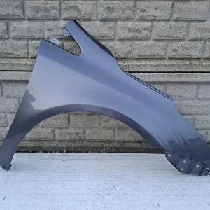 Aripa fata dreapta Toyota Avensis T27 09 15