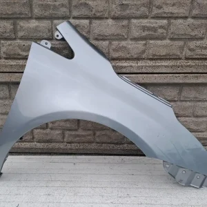 Aripa fata dreapta Toyota Avensis T27 09 15