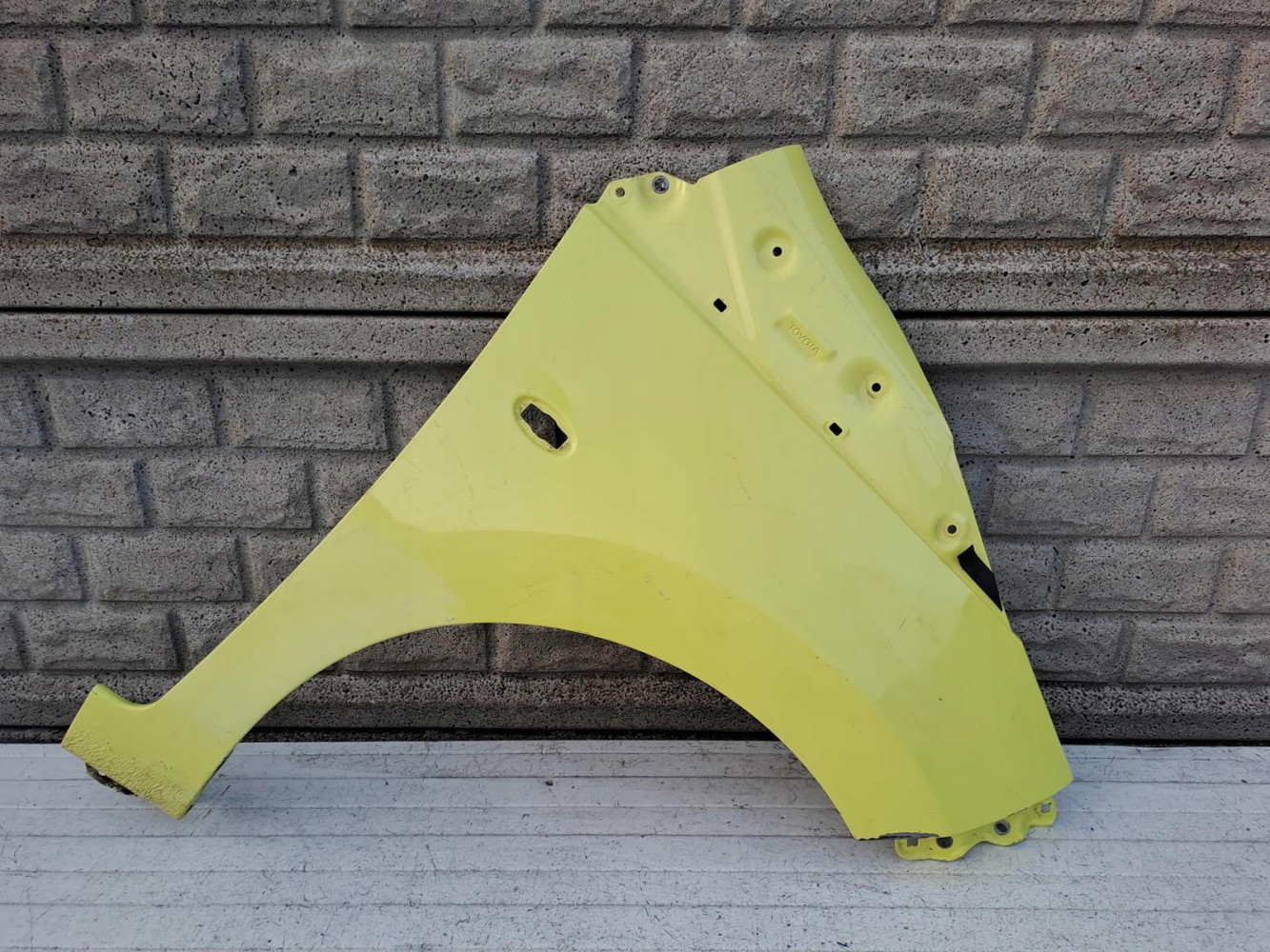 Aripa fata dreapta Toyota Aygo 2 2014 2022