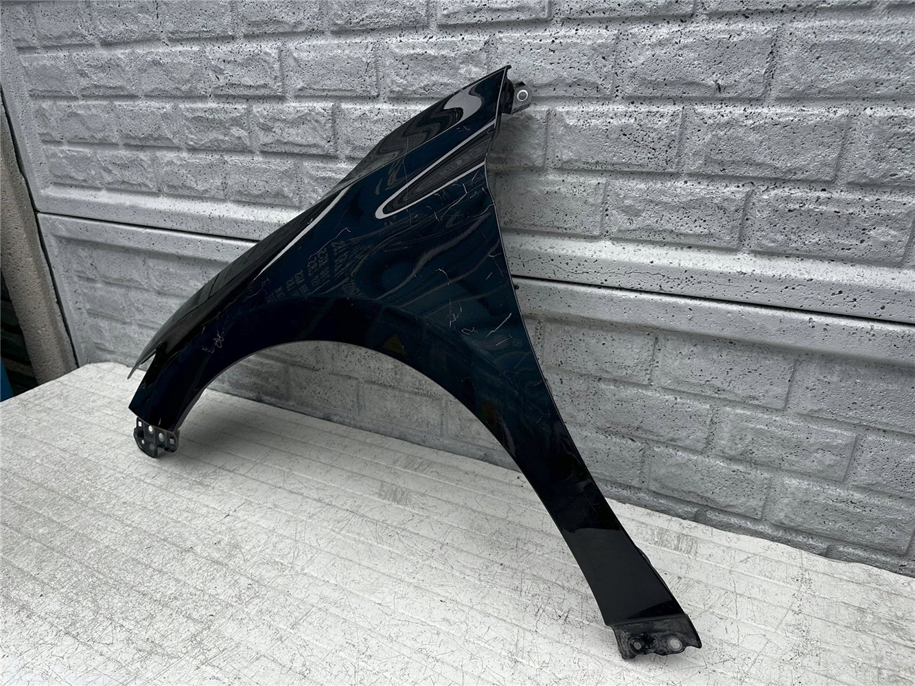 Aripa fata stanga Toyota Camry 9 Ix 2017 2022 - Image 3