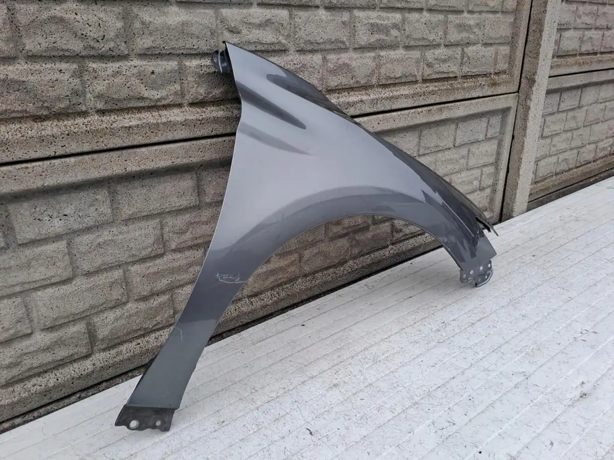 Aripa fata dreapta Toyota Camry 9 Ix 2017 2022