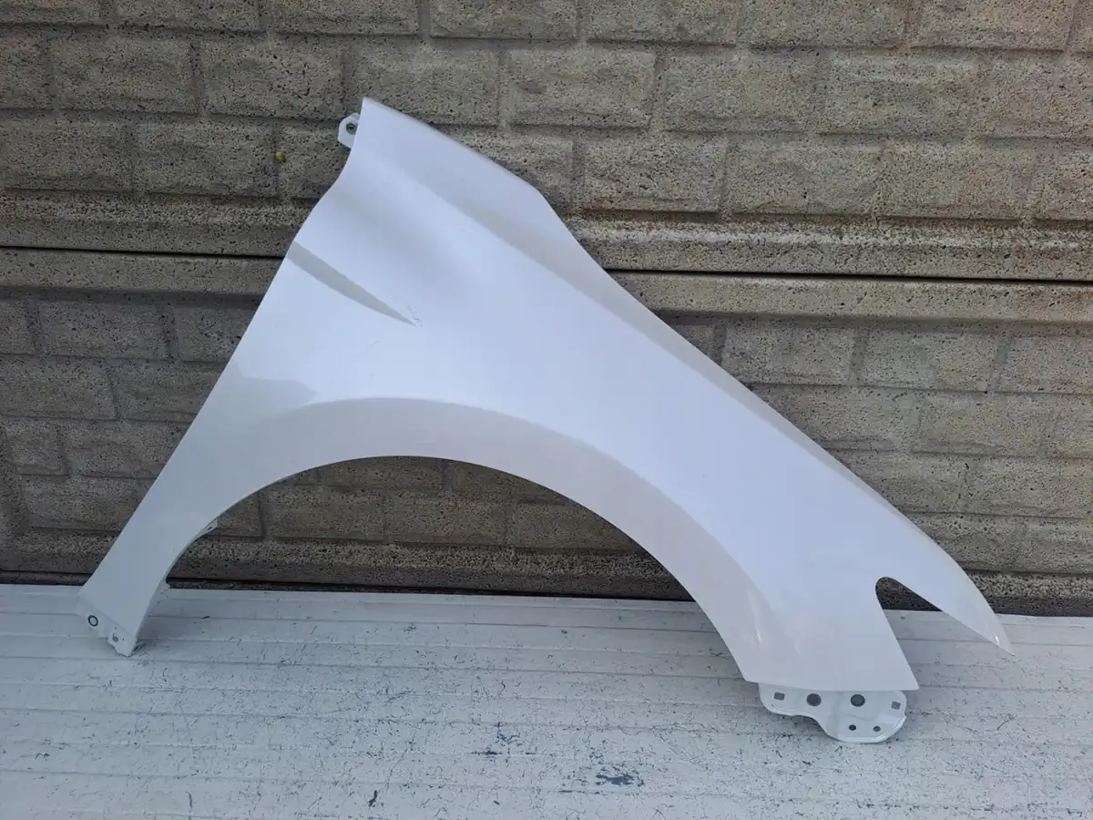 Aripa fata dreapta Toyota Camry 9 Ix 2017 2022